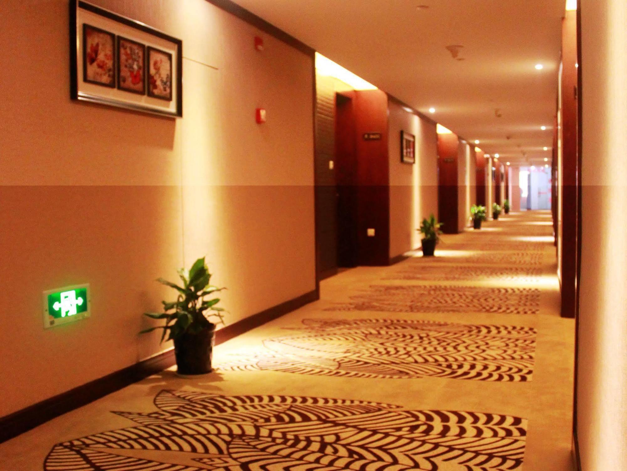 Ningbo Baocheng Boutique Hotel Exterior photo